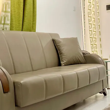 Appartement 2 Bedroom Close To The *