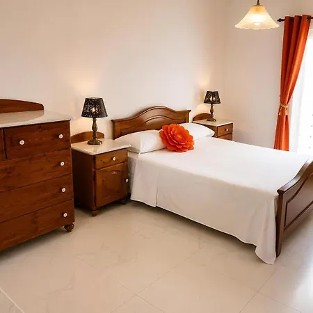 Apartman Bugibba 2-bedroom With Balconies Near The San Pawl il-Baħar