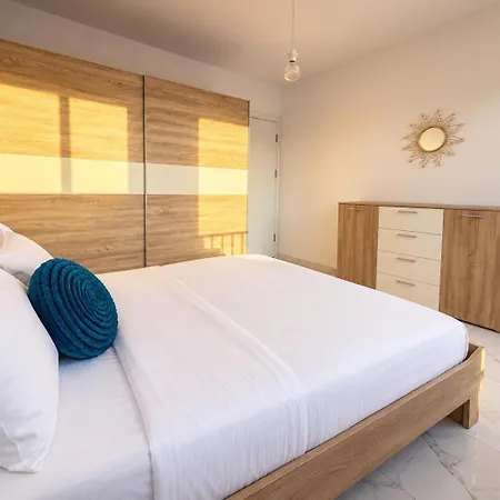 Bugibba 2-bedroom With Balconies Near The