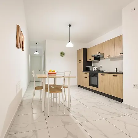 Bugibba 2-bedroom With Balconies Near The Apartman San Pawl il-Baħar