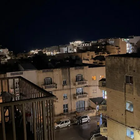 Bugibba 2-bedroom With Balconies Near The *